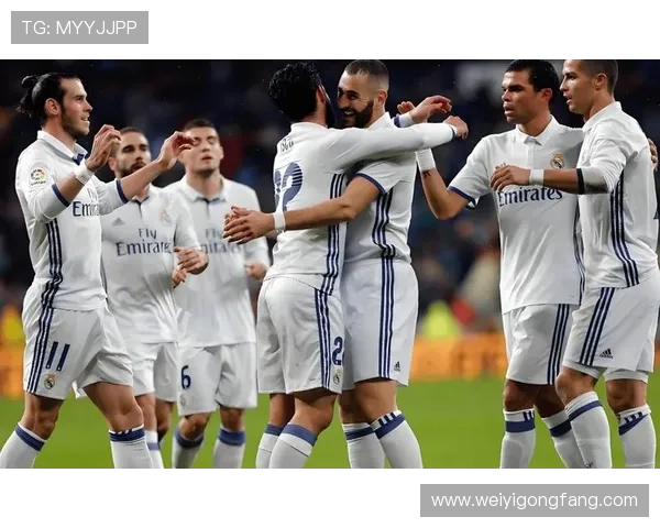 行走的荷尔蒙对决皇马三巨头谁才是最强身材代表