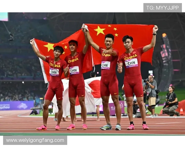 意大利队夺成人队列滑冠军中国队亮相赛场收获宝贵成长经验与信心